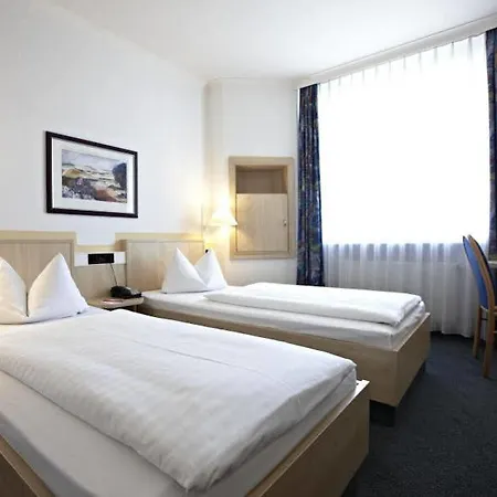Hotel Intercityhotel 4*