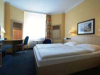 Intercityhotel 4*